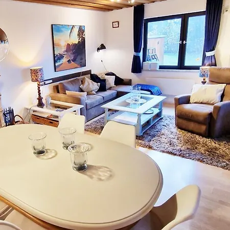 Vakantiehuis Direkt Am See, Mit Eigenem Boot