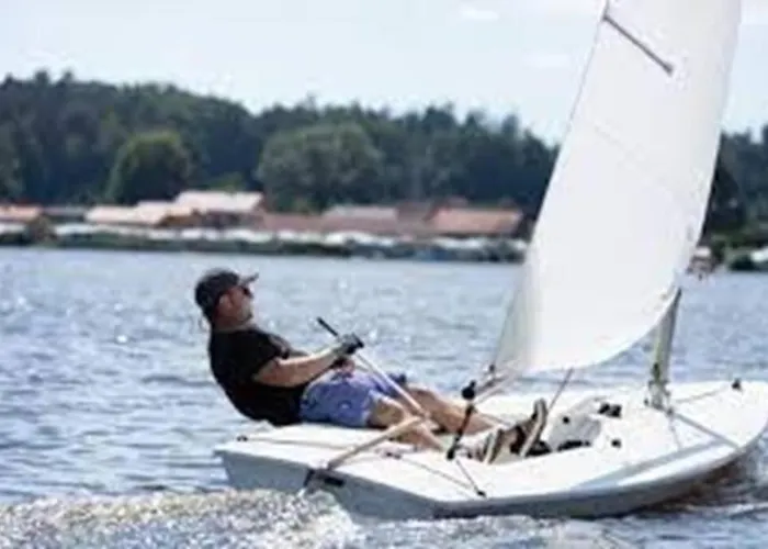 別荘 Direkt Am See, Mit Eigenem Boot