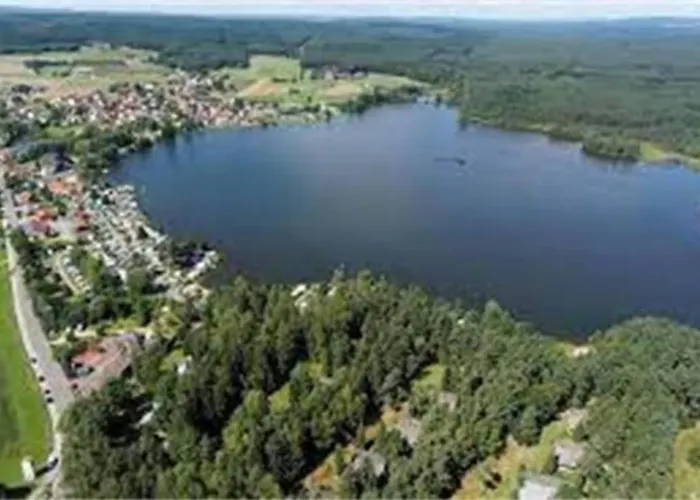 別荘 Direkt Am See, Mit Eigenem Boot ローディング