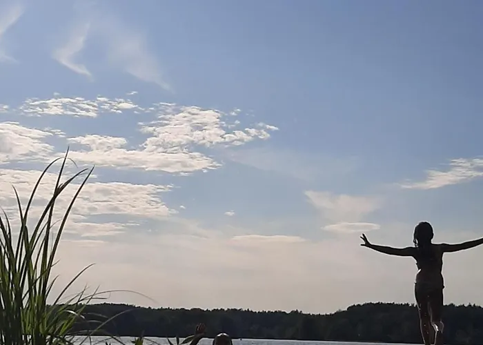 別荘 Direkt Am See, Mit Eigenem Boot ローディング