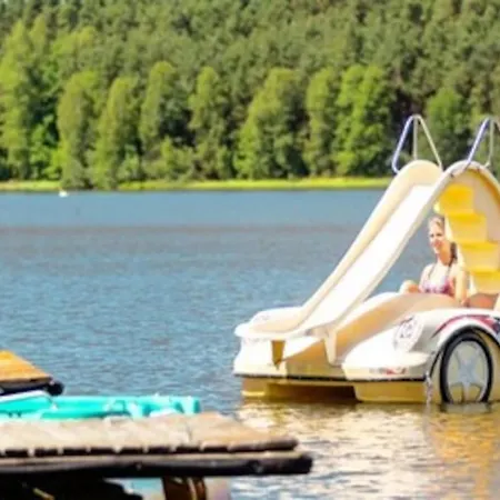 Direkt Am See, Mit Eigenem Boot Feriehus