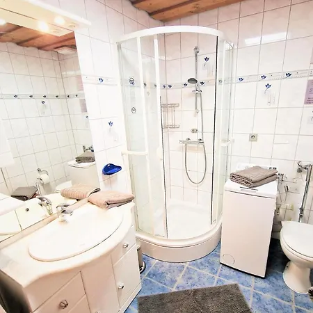 Direkt Am See, Mit Eigenem Boot Дом отдыха