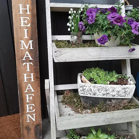 Direkt Am See, Mit Eigenem Boot